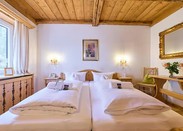 Otel Waldgasthof Buchenhain 3*