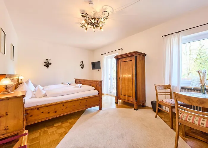 Waldgasthof Buchenhain 3* Baierbrunn