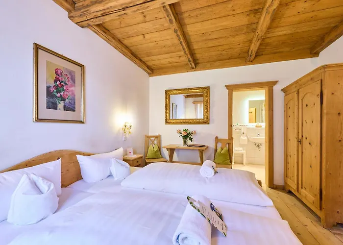 Waldgasthof Buchenhain Otel 3*