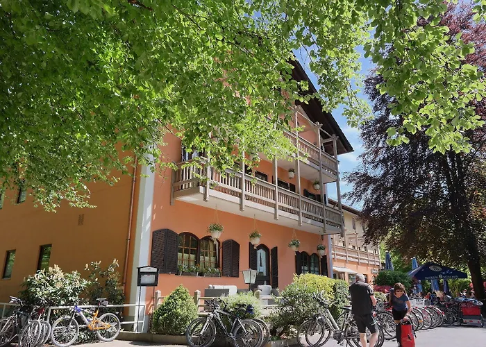 Waldgasthof Buchenhain 3*