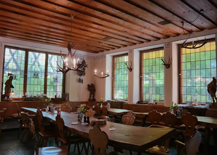 Waldgasthof Buchenhain 3*