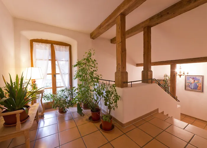 Waldgasthof Buchenhain Otel 3*