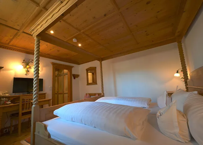 Waldgasthof Buchenhain Otel 3*