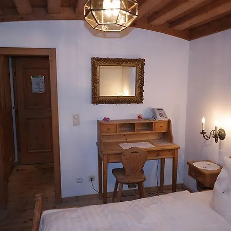 Hotel Waldgasthof Buchenhain 3*