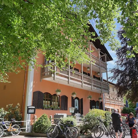Waldgasthof Buchenhain 3*