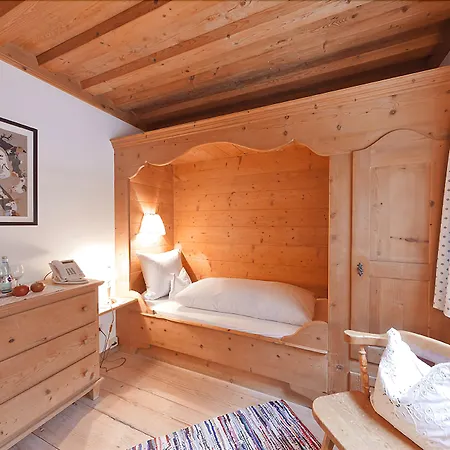 Waldgasthof Buchenhain Hotel 3*